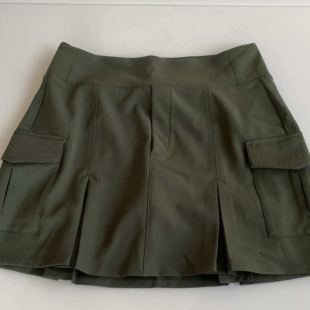 Athleta Olive Green Golf Skorts NWOT